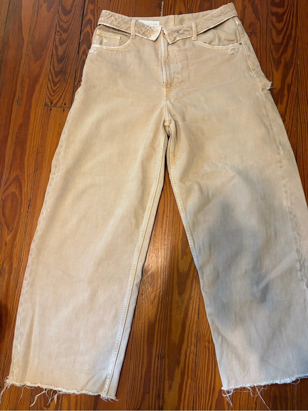 Zara Jeans-fold over top in Ecru. Size 8. Never worn
